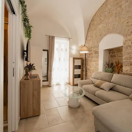 Dimora Del Borgo Apartment